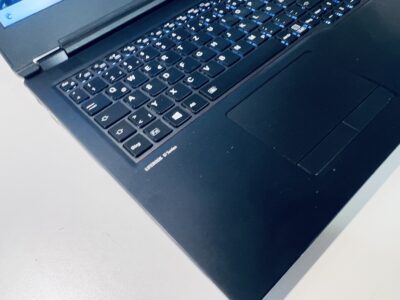 Fujitsu Lifebook U758 15,6"  16 GB 15,6" i5 8250U 512 GB SSD Gebrauchtgerät – Bild 2